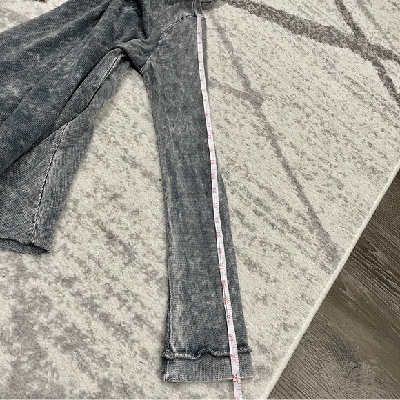 Vintage Havana Grey Waffle Knit Hooded Sweatshirt - Picture 10 of 10